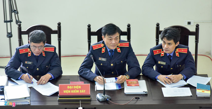 Nụ cười, nước mắt trong phiên xử phúc thẩm Hà Văn Thắm